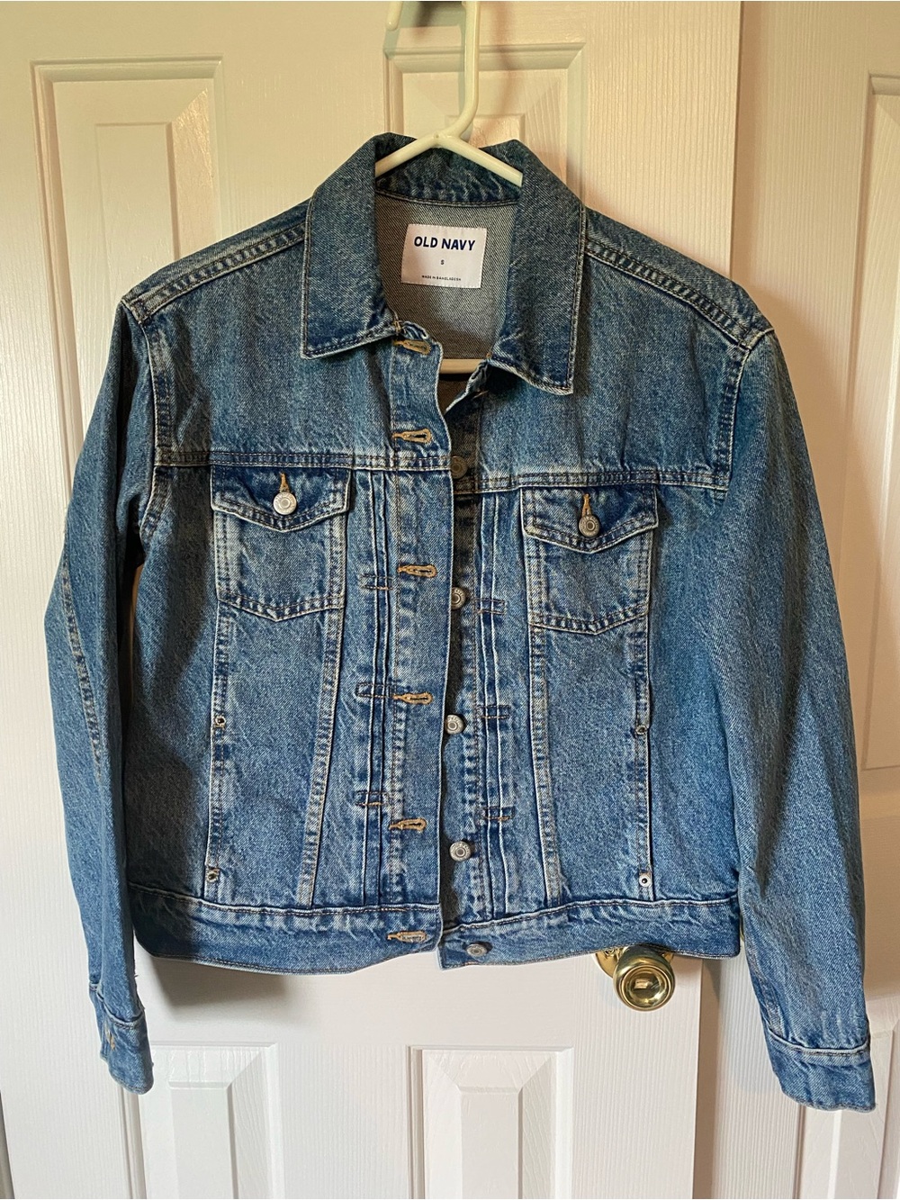 Old Navy Light Blue Women’s Denim Jacket with Button Front Size Small